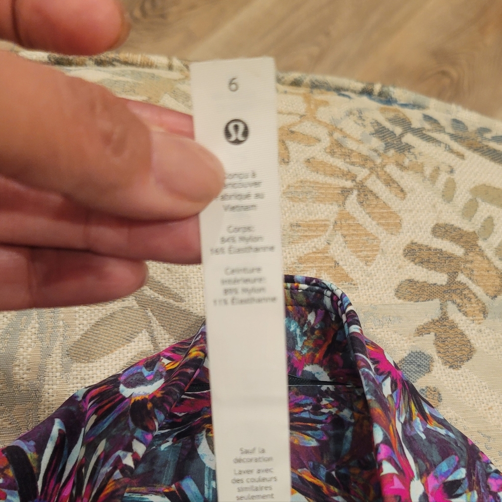 lululemon athletica Pink Floral Pattern Leggings - Picture 2 of 6